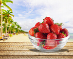 Сlipart strawberry macro table wood appetizing   BillionPhotos