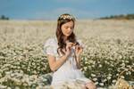 Сlipart field flower chamomile child pollen photo  BillionPhotos