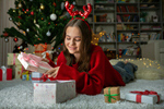 Сlipart kid christmas gift bedroom parent photo  BillionPhotos