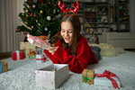 Сlipart kid christmas gift bedroom parent photo  BillionPhotos