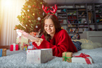 Сlipart kid christmas gift bedroom parent photo  BillionPhotos