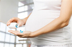 Сlipart pregnant woman medication pills sick   BillionPhotos