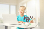 Сlipart online teacher child kid laptop   BillionPhotos