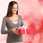 Сlipart woman gift gift woman home human   BillionPhotos